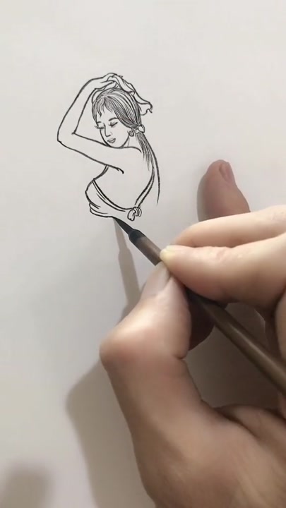 画一幅美女出浴图.